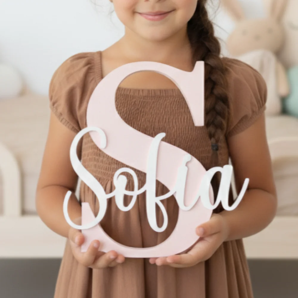 Letras decorativas Inicial con Nombre Personalizada | Colores y Medidas a elegir | Decoración Infantil, Bebé, lettering | Celebraciones, Comuniones, Bautizos | Para colgar o de pie | Regalo cumpleaños, Mesa dulce, Candy bar, Baby shower.