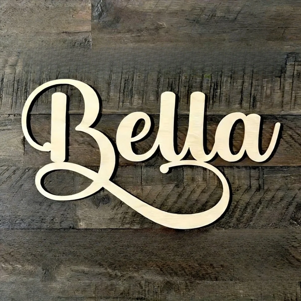 Custom 2D wooden letter sign—personalized home or office décor, elegant hanging letter ornament, vertical display design, beauti