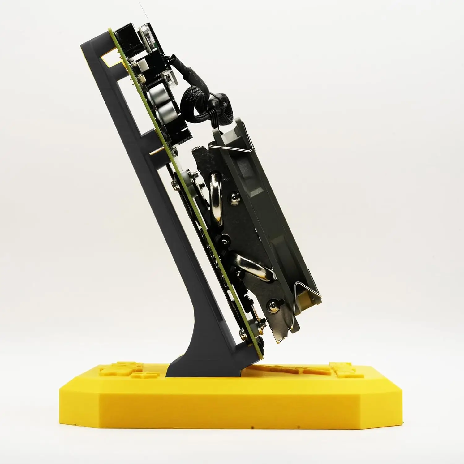 KIC NerdQaxe++ 4.8TH/s Bitcoins Miner 4 Stück BM1370 Asic Chip Solo BTC 15J/Th 98 W Stromverbrauch Open-Source-Mining-Maschine