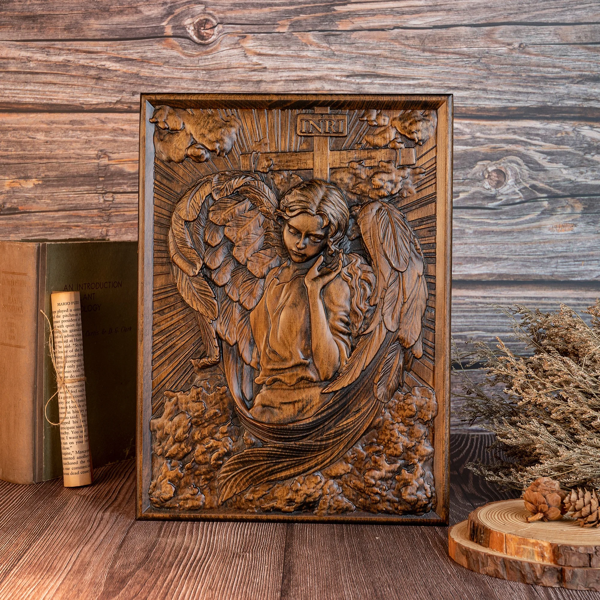 Christian Archangel Chamuel tallado en madera, arte mural, figura religiosa, icono de madera, decoración de sala de estar, regalo para mujeres