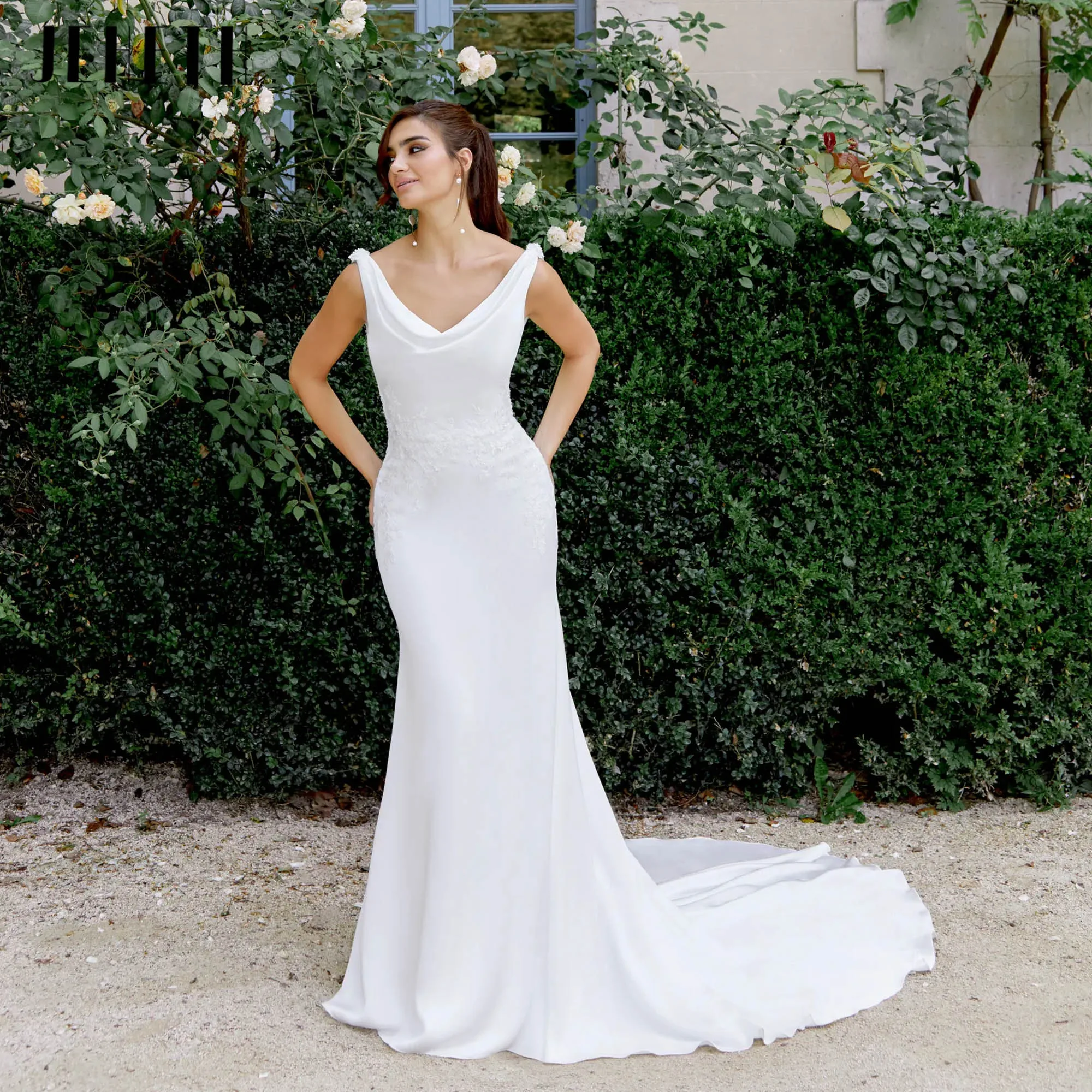 

JEHETH Mermaid Soft Satin Wedding Dress Sleeveless Appliques Natural Bridal Gowns Backless V-neck vestidos de novia Customized