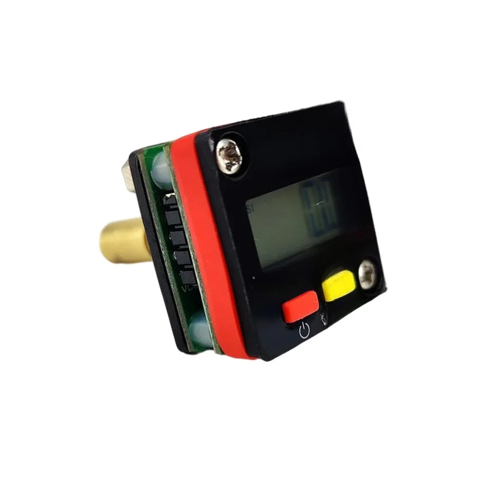 Cyfrowy podświetlany mini manometr Kegland 0-90 psi (0-6,2 bar) - trzpień Duotight 8 mm 5/16 — zdjęcie 2