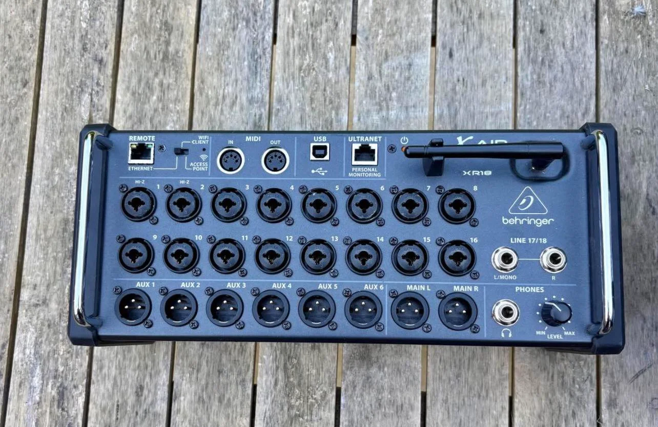 🎚️ للبيع: خلاط رقمي Behringer XR18 🎶 💰 السعر: 200 دولار 📦 الحالة: ممتازة | تم اختبارها بالكامل والعمل #2