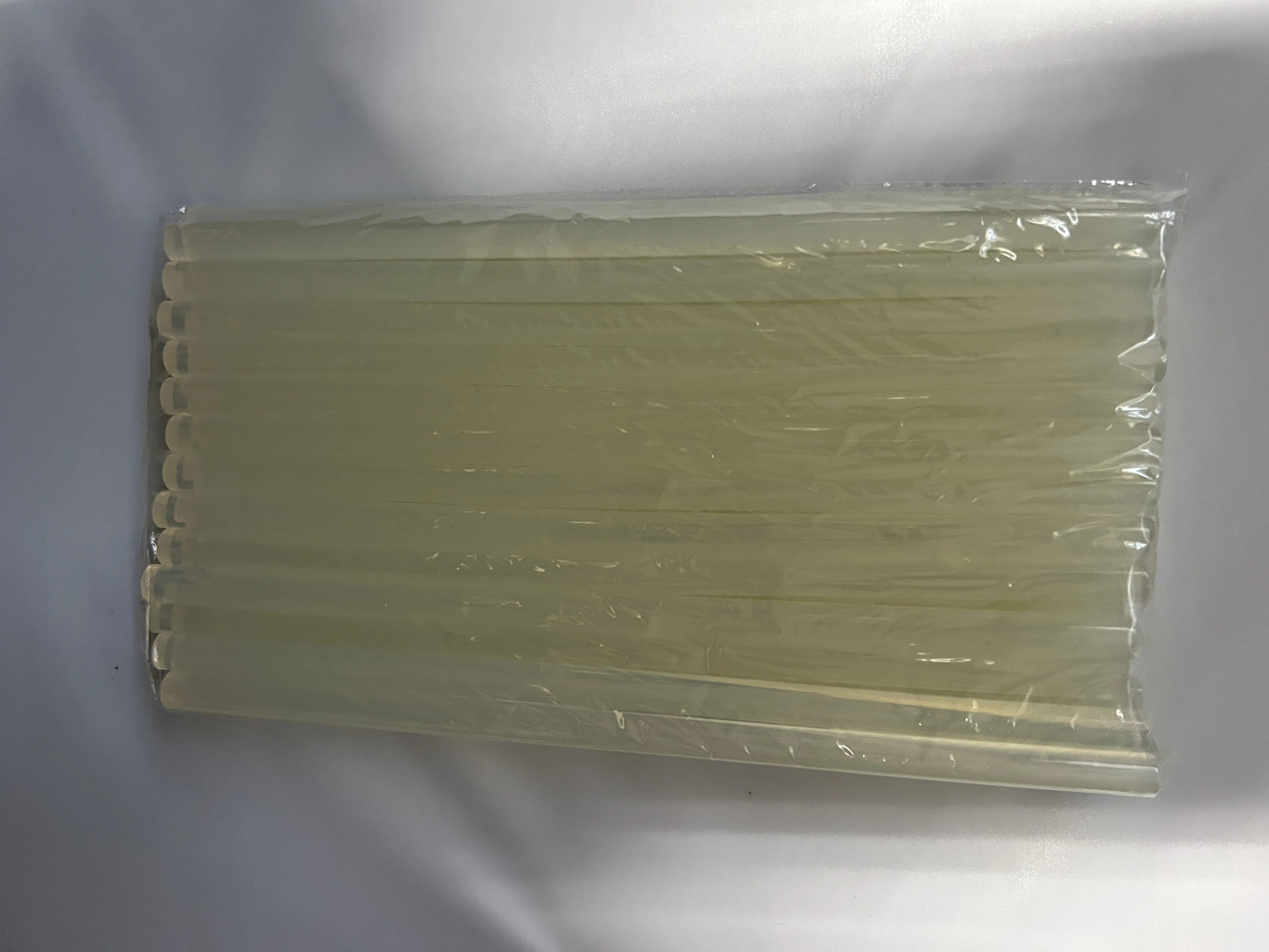 27cm extra-long transparent hot melt glue bars. We have 7mm and 11mm gun bars