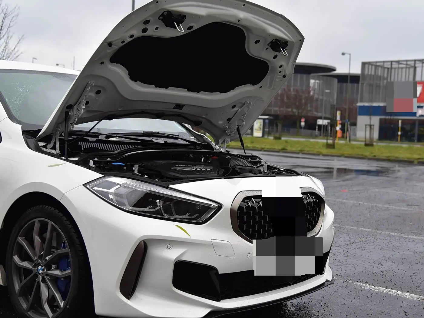 

2 шт. Амортизаторы капота для BMW 1 серии (F40) MK3 2019-2024, передние газовые упоры, амортизационные стойки, поршневые штоки