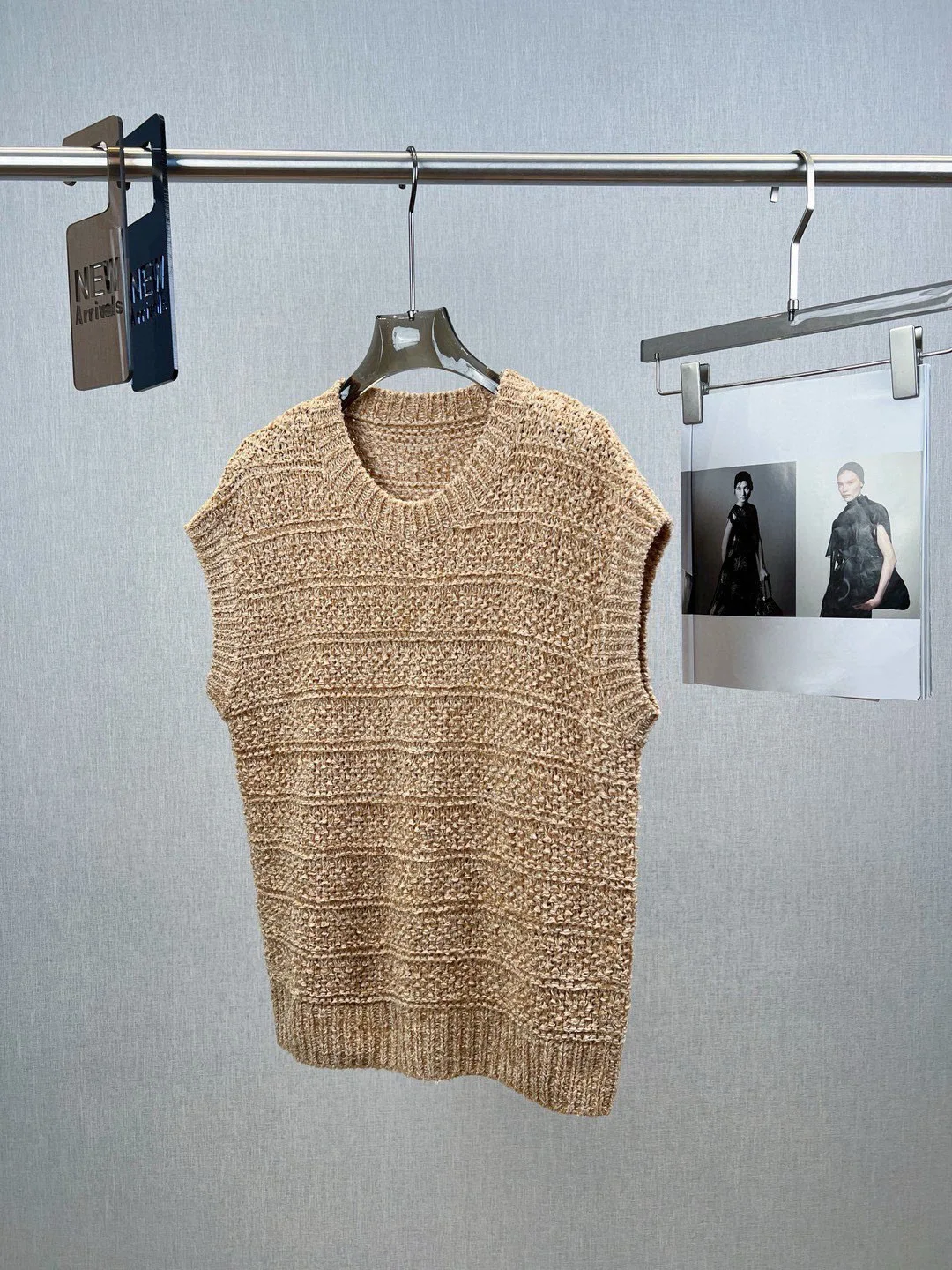

Classic o-neck casual high quality knitted vest