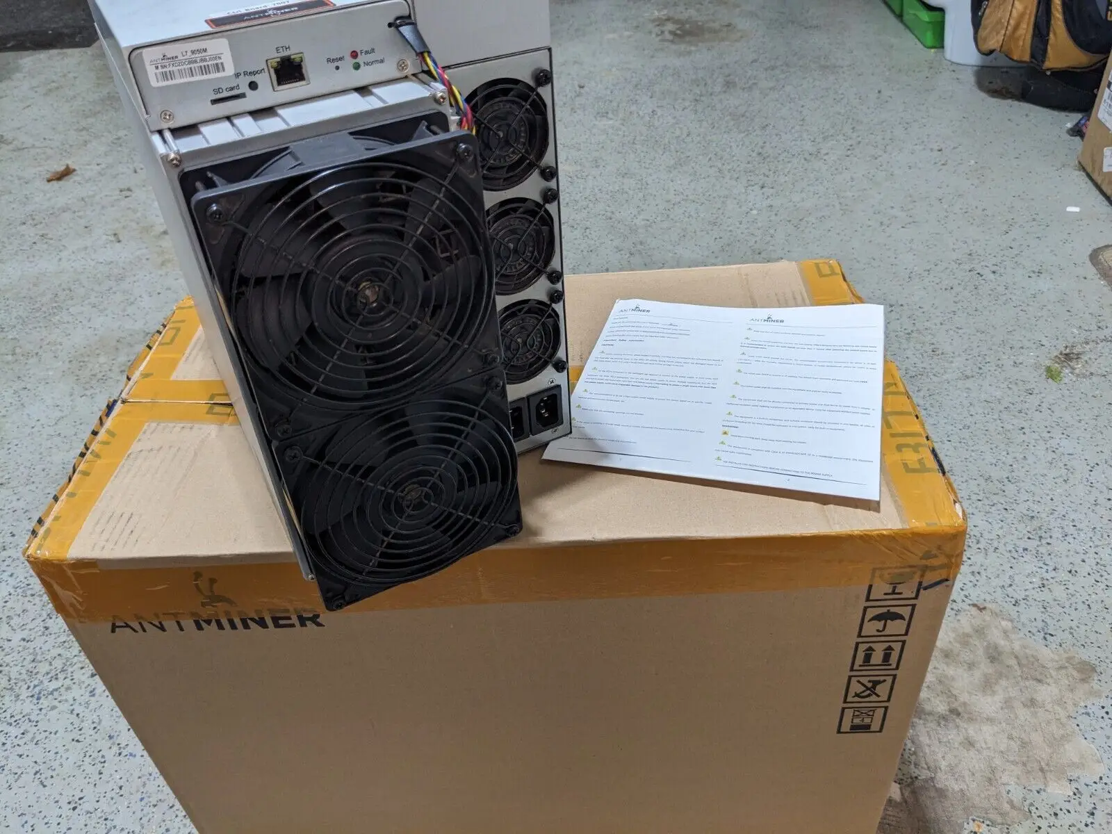 

AJ Bitmain Antminer L7 9050 Doge/Майнер Litecoin Asics