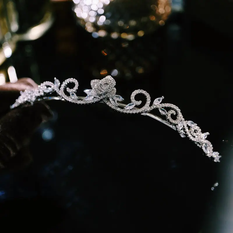 

Повязка для волос «Корона принцессы» для девочек: элегантная, с розами и камелиями, для дня рождения, сценических выступлений, балета. Аксессуар для волос, кубические тиары.