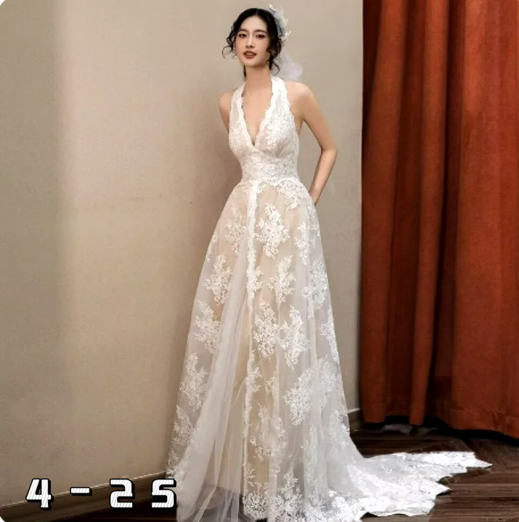 French retro lace light wedding dress bride's high-end forest-style wedding dress dressing gown