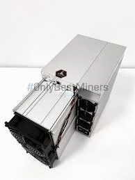 A Bitmain Antminer Z15 Pro 820KH/S 2714W Zcash Miner