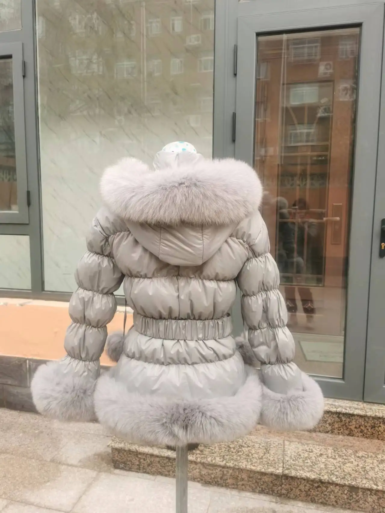 D18 Custom Free Shipping Woman And Children Size Puffer Jacket Down Coat With Fox Fur Trim With Fur Pompoms