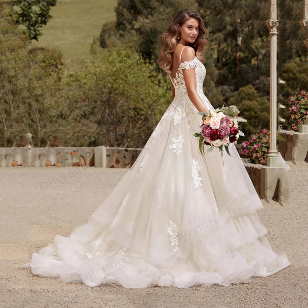 Exquisitos Vestidos De Novia con hombros descubiertos Línea A escalonada Vestidos De Novia con espalda descubierta escote corazón Apliques De encaje Vestidos De Novia con tirantes