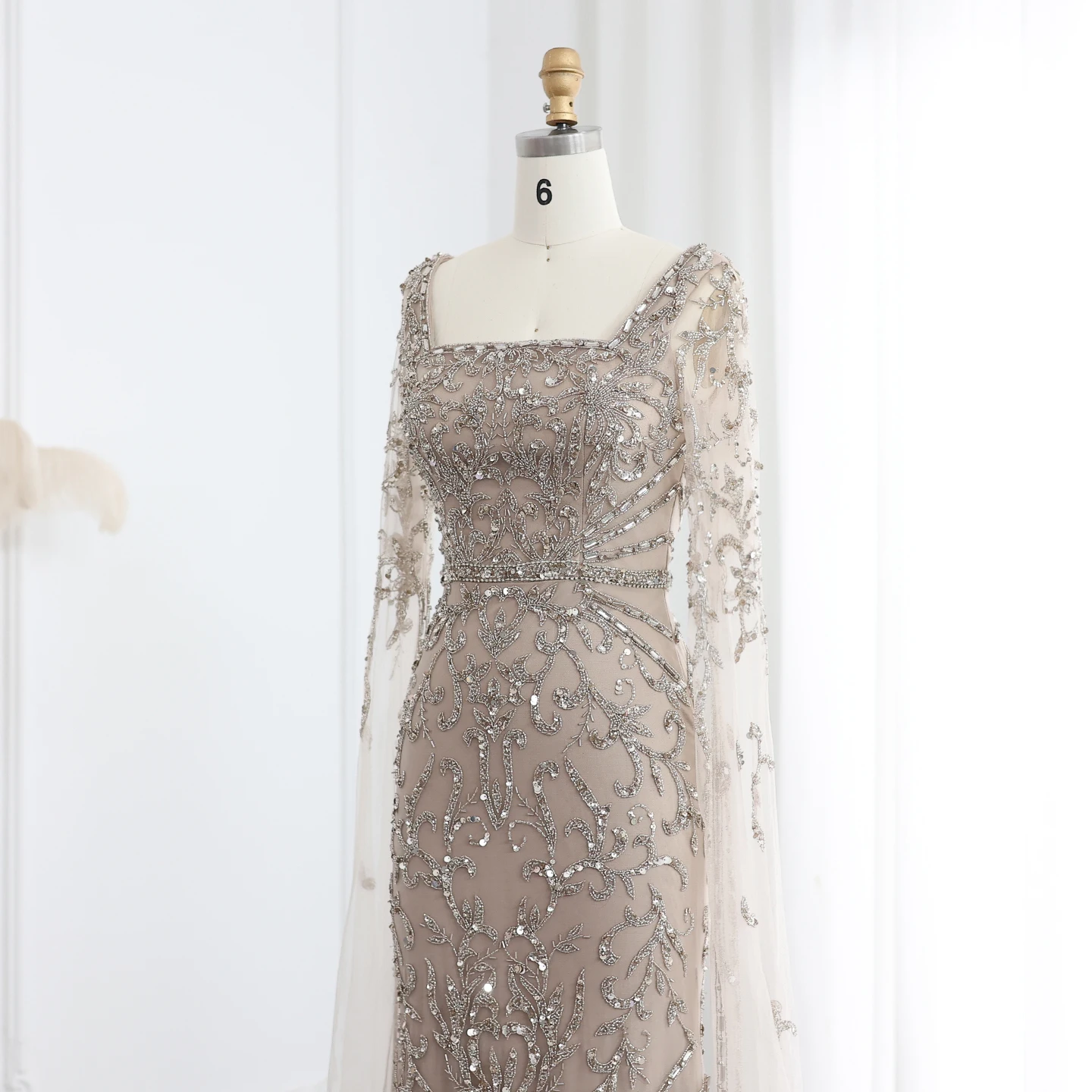 Sharon Said 2026 Luxuriöses Arabisches Türkisfarbenes Abendkleid mit Cape-Ärmeln, Quadratischem Ausschnitt, Arabian Nights Ballkleid SS469 Maßanfertigung – Detail 23