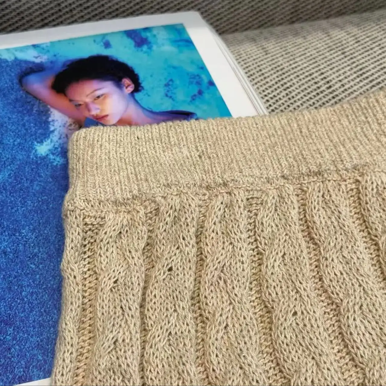 Elegant women's solid color blended cotton linen sequined knitted skirt suit