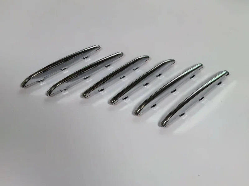 

Стайлинг Хромированные накладки на переднюю решетку, набор из 6 предметов | Высококачественный пластик и хром | Точная установка | Для Mercedes Benz R171 SLK Clas