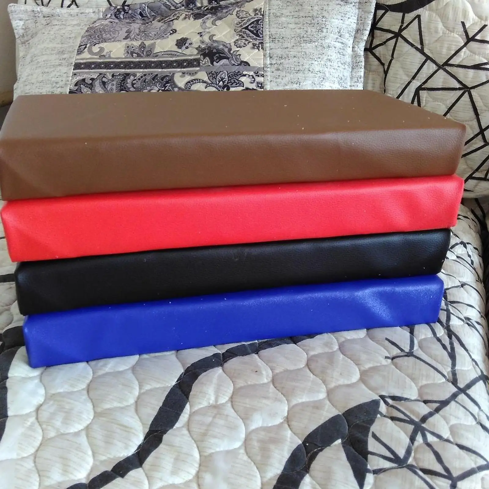 وسادة رأس أظافر ناعمة من جلد البولي يوريثان على الوجهين لطاولة التدليك، وسادة مسند للرقبة للاستلقاء، تستخدم مساند يدوية لصالونات الأظافر المقاومة للماء #1