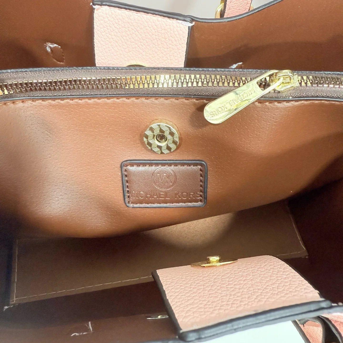 New MICHAEL KORS women's casual and fashionable cross shoulder handbag MK classic multifunctional vacation travel bag