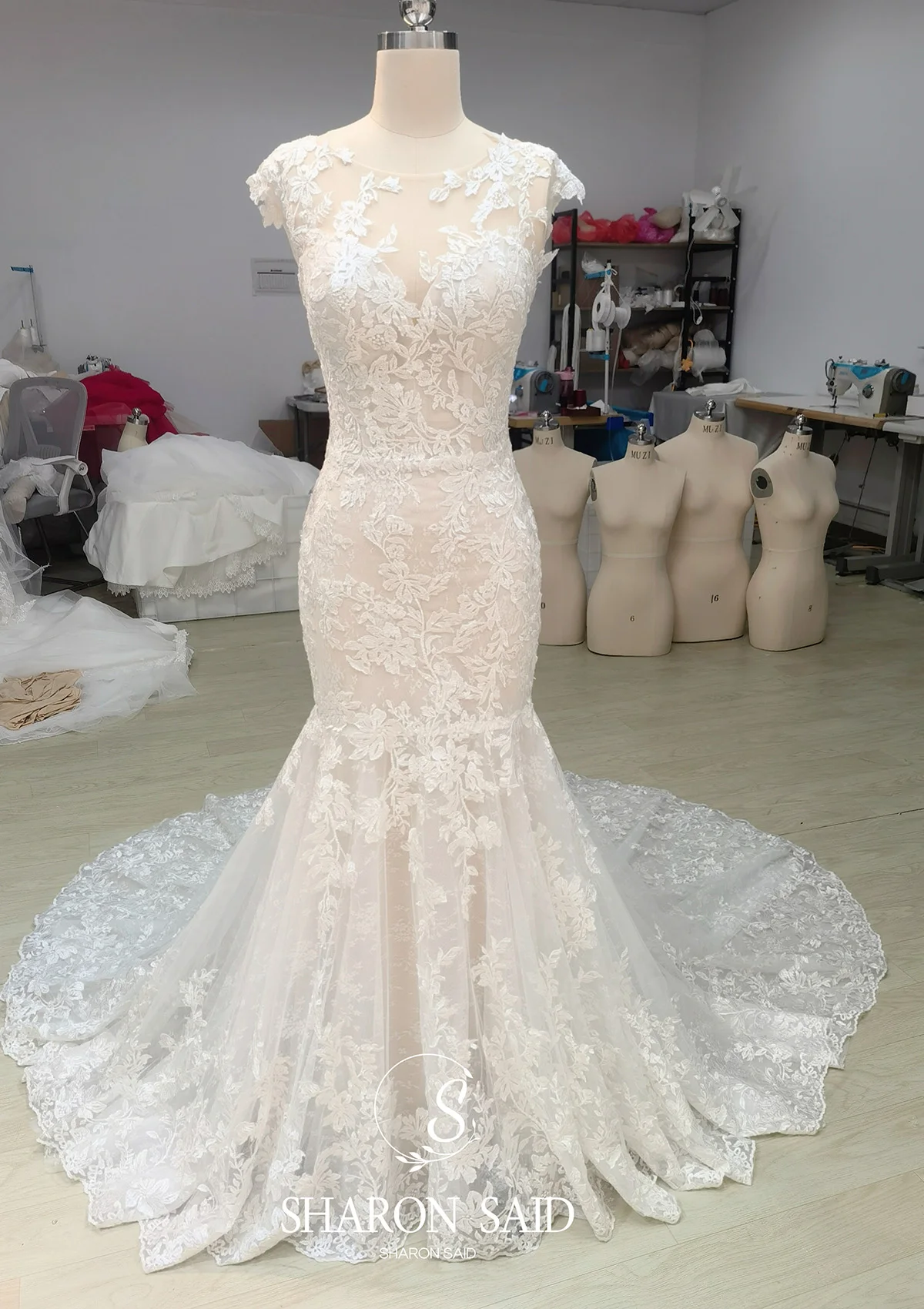Sharon Said 2025 Glamorous Sirena O-Collo Off White Tulle Abito da sposa Corsetto senza maniche Principessa Abiti da sposa AM013 Personalizzato