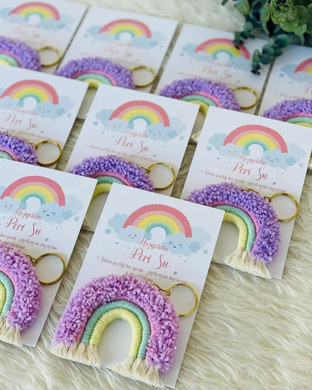 Makrome rainbow keychain 20 PCs wedding engagement promise birthday party baby shower for your special personified kart