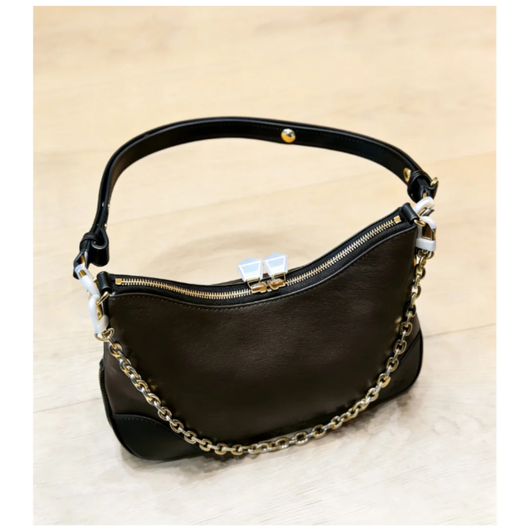 

Новая стильная женская модная классическая сумка-почтальонка с принтом, размер 27×20 см, высокое качество, без коробки.