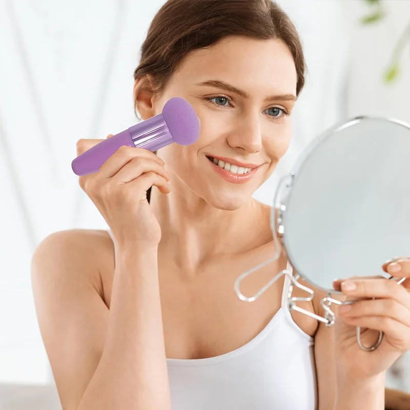 Aplikator w kształcie pocisku, hydrofilowy materiał poliuretanowy, miękki i elastyczny, do stosowania na sucho i na mokro, do nakładania i utrwalania makijażu.