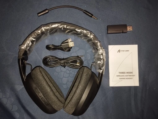 ATTACK SHARK L80 Ultra-Light Tri-Mode Gaming Headset Lightweight Wireless Gaming Headset for PC/PS4/PS5/Switch/Xbox photo review