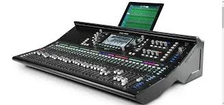 Brand new Allens & Heaths SQ-6 48-Channel 36-Bus Digital Mixer with 24+1 Motorized Faders