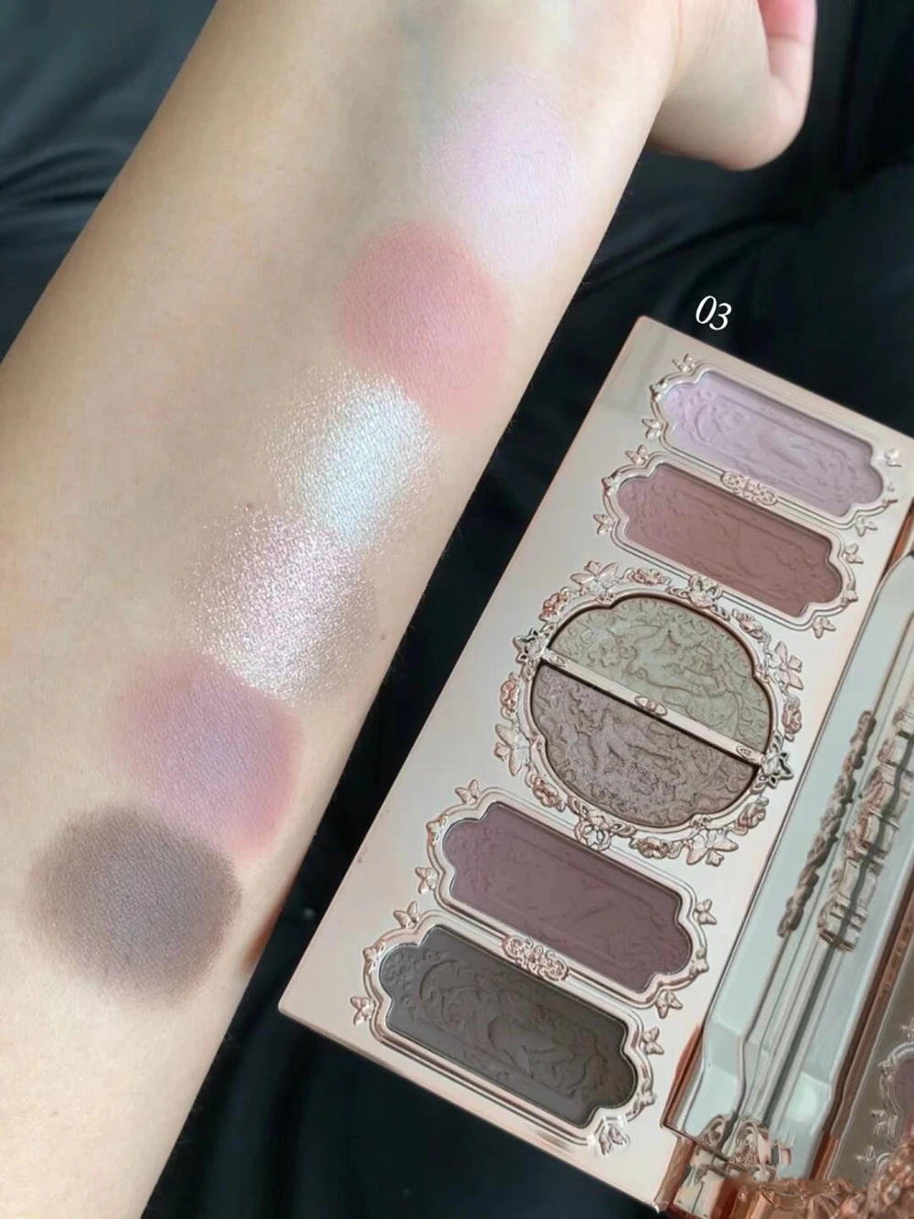 Paleta de Sombras Flower Knows Butterfly Cloud 6 Cores Matte e Brilhante Alta Pigmentação à Prova d'Água Maquiagem Estilo Kawaii Fairycore para Olhos Femininos