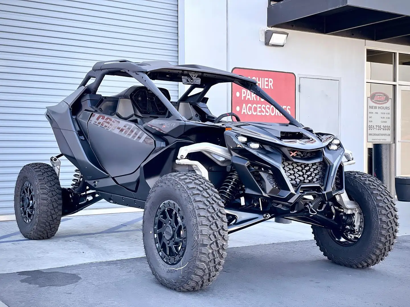 

Совершенно новый 2024 Can-Am Maverick R X RS с Smart-Shox 9997 DCT (тройной черный) 2-местный SXS UTV