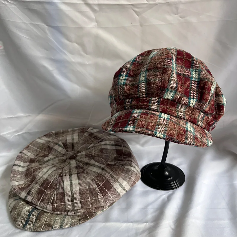 1 Top of Retro Humanoid Plaid British Style Octagonal Hat for Women, Fashionable Beret Hat for Shopping When Going Out