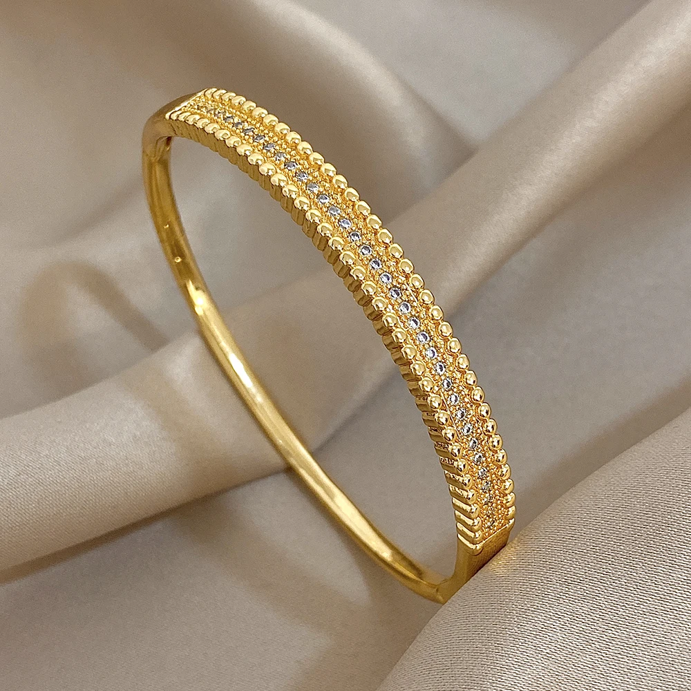 

Freetry Inlaid Zircon Plated Round Bangle Bracelet for Women Glossy Metal Geometric Wide Spring Bangle Fashion Hand Jewelry Gift