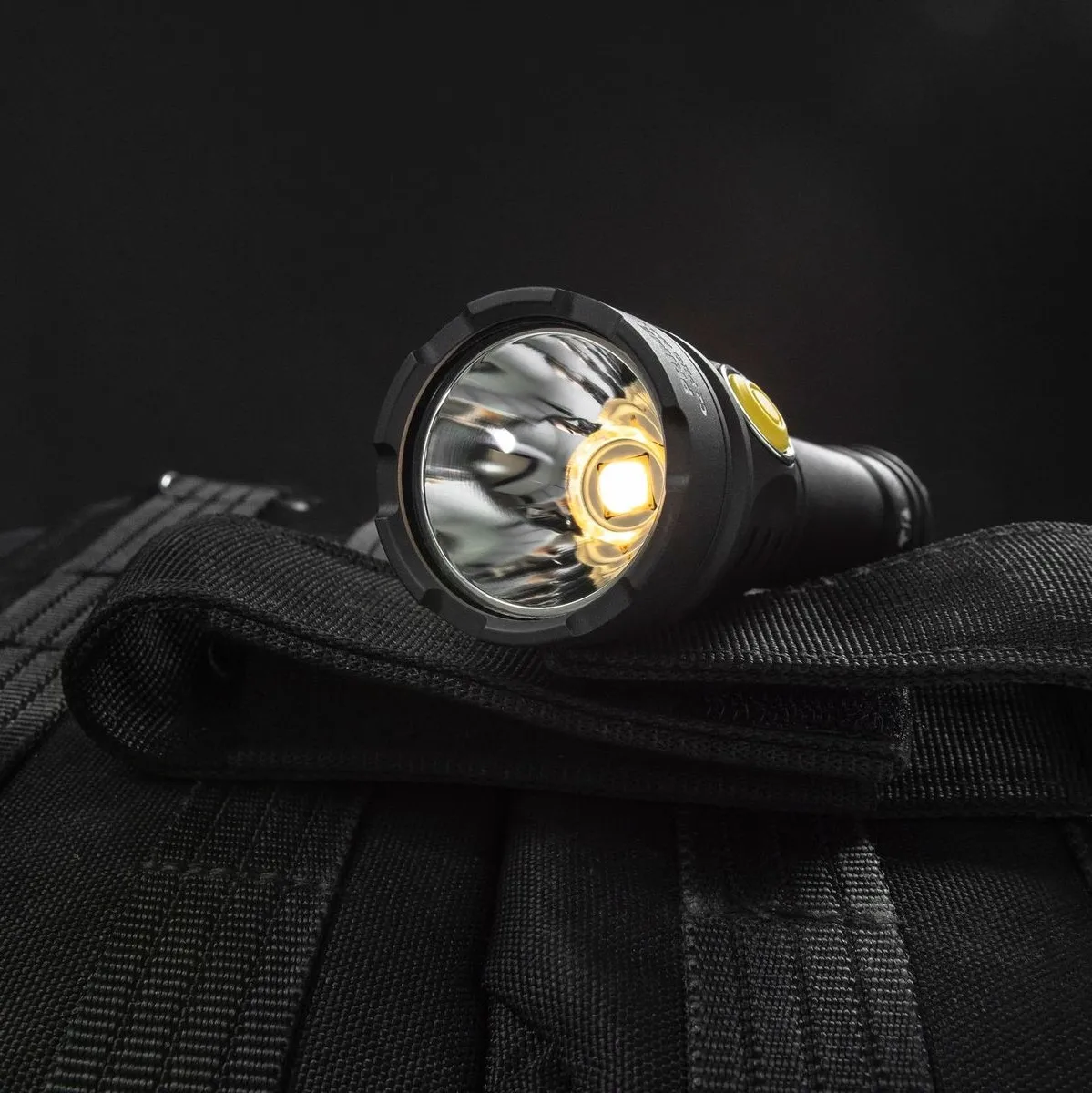 Imagem -05 - Armytek-lanterna Led Recarregável Prime c2 Pro Max 4000 Lumens 3720 Lumens Edc F08601w F08601vector Novo