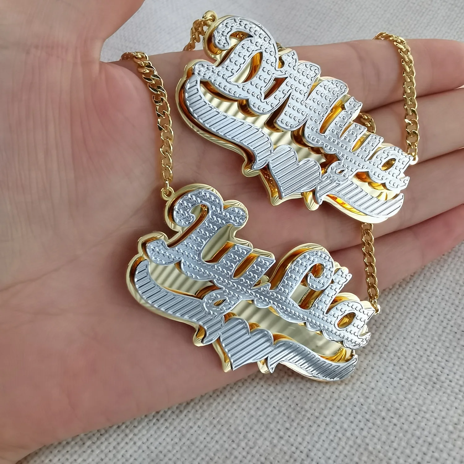 3D aangepaste naamplaat ketting 18K vergulde dubbellaags tweekleurige gepersonaliseerde naam kettingen met hart Figaro ketting voor vrouwen