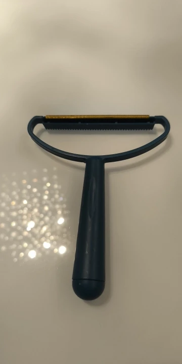 Customer review photo for Manual Pet Hair & Lint Remover Brush