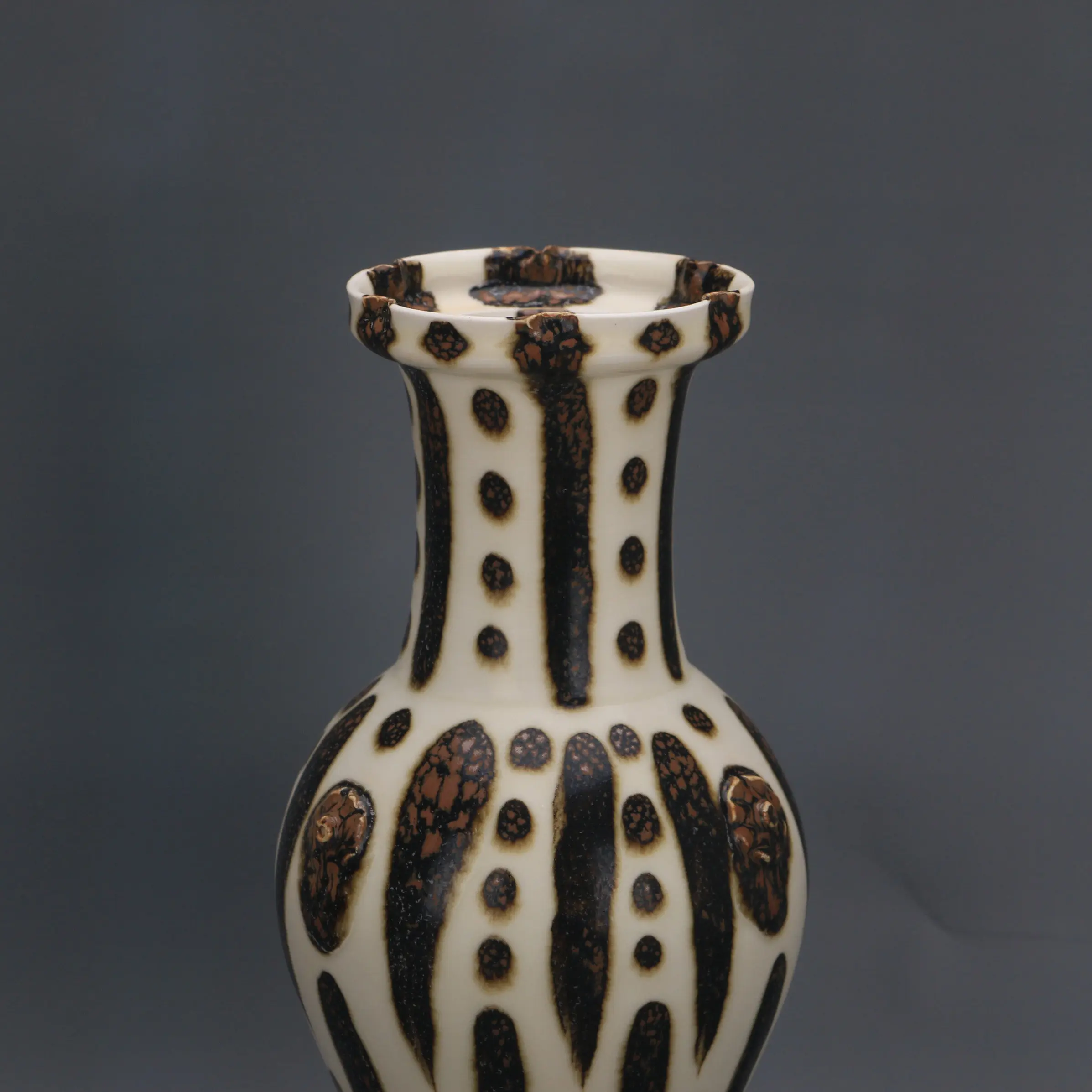 Song Dynasty Style Ding Ware Spot Pattern Double Ear Fish Tail Vase Antique Replica Ceramic Home Decor Collection Ornament