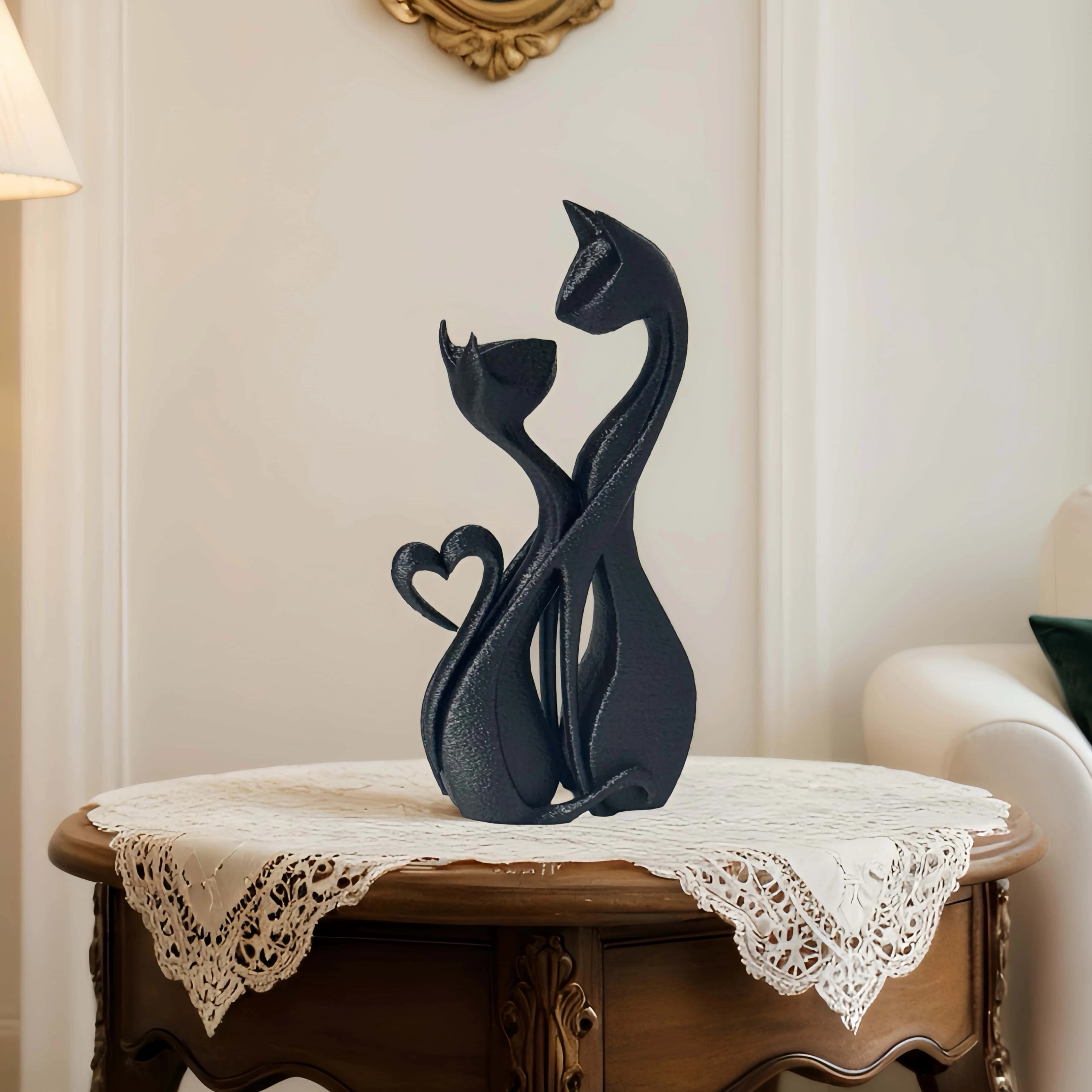 Abstrakte Liebende-Katzen-Skulptur, 2 Farben Gold/Schwarz, Moderne Katzenpaar-Figur, Herz-Detail Wohndekor für Katzenliebhaber