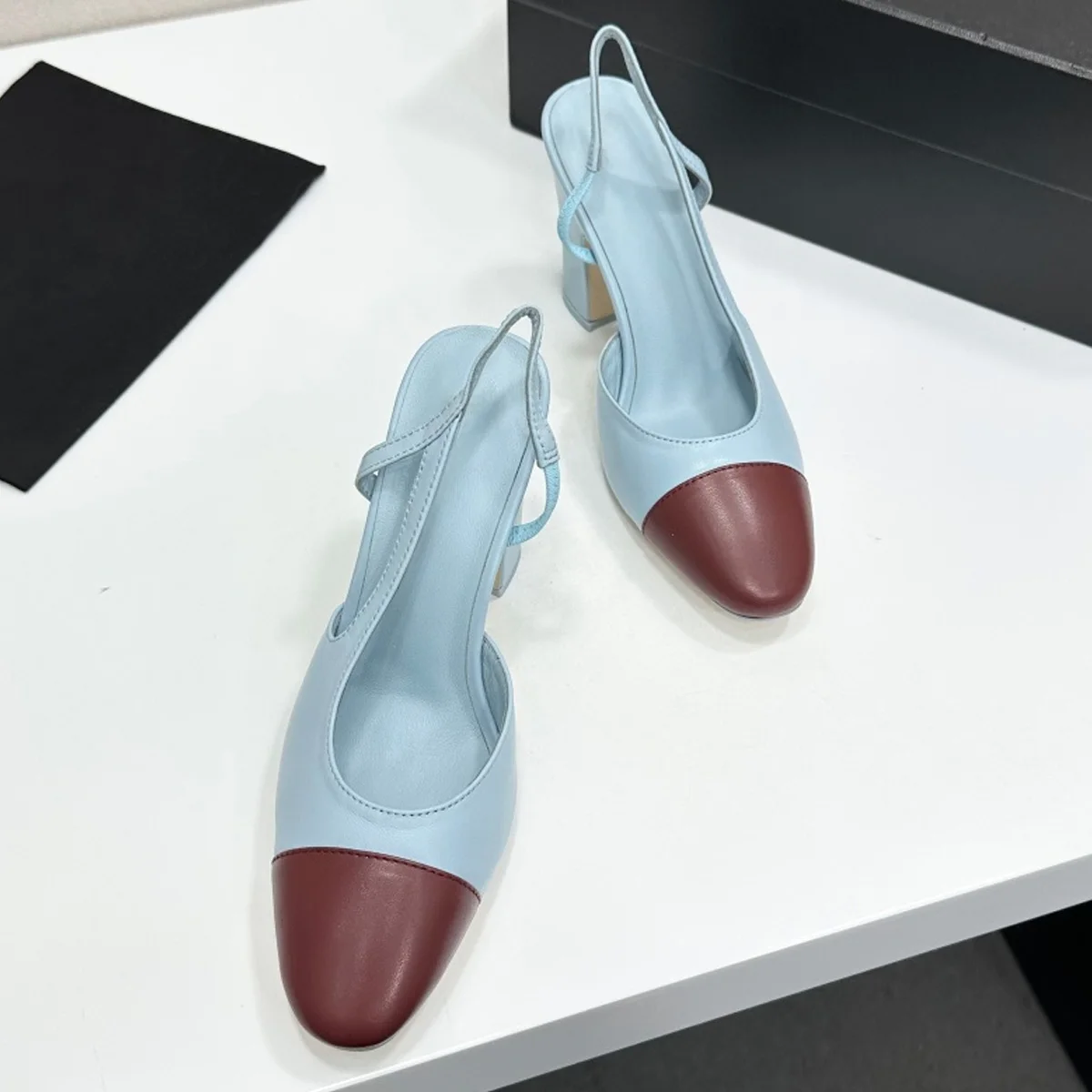 

2026 Women's Two-Tone Slingback Block Heel Pumps, Round Toe Mary Jane Heels,Chic Retro Footwear for Office & Evening YYT26041917