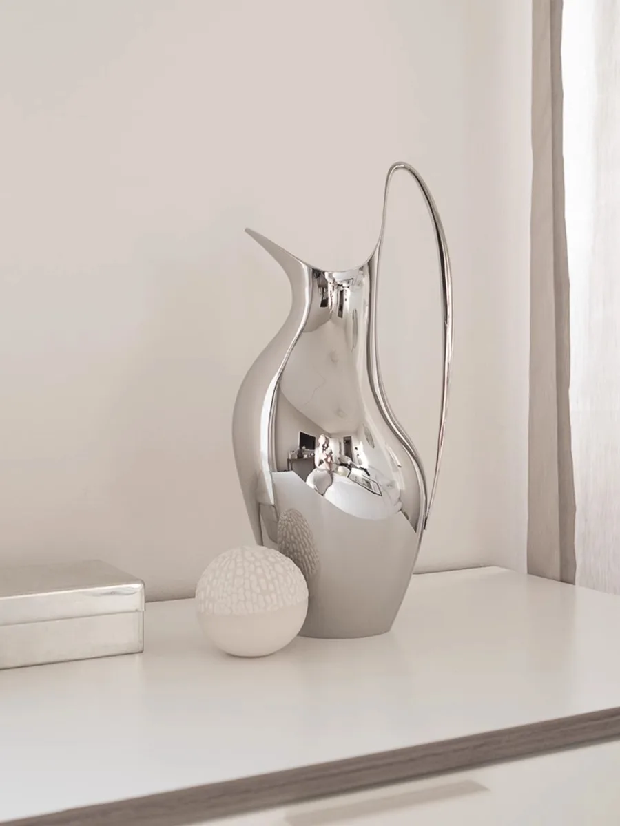 

1.2L Modern Stainless Steel Water Pitcher, Mirror Polished Metal Beverage Jug & Cold Water Carafe for Dining Table
