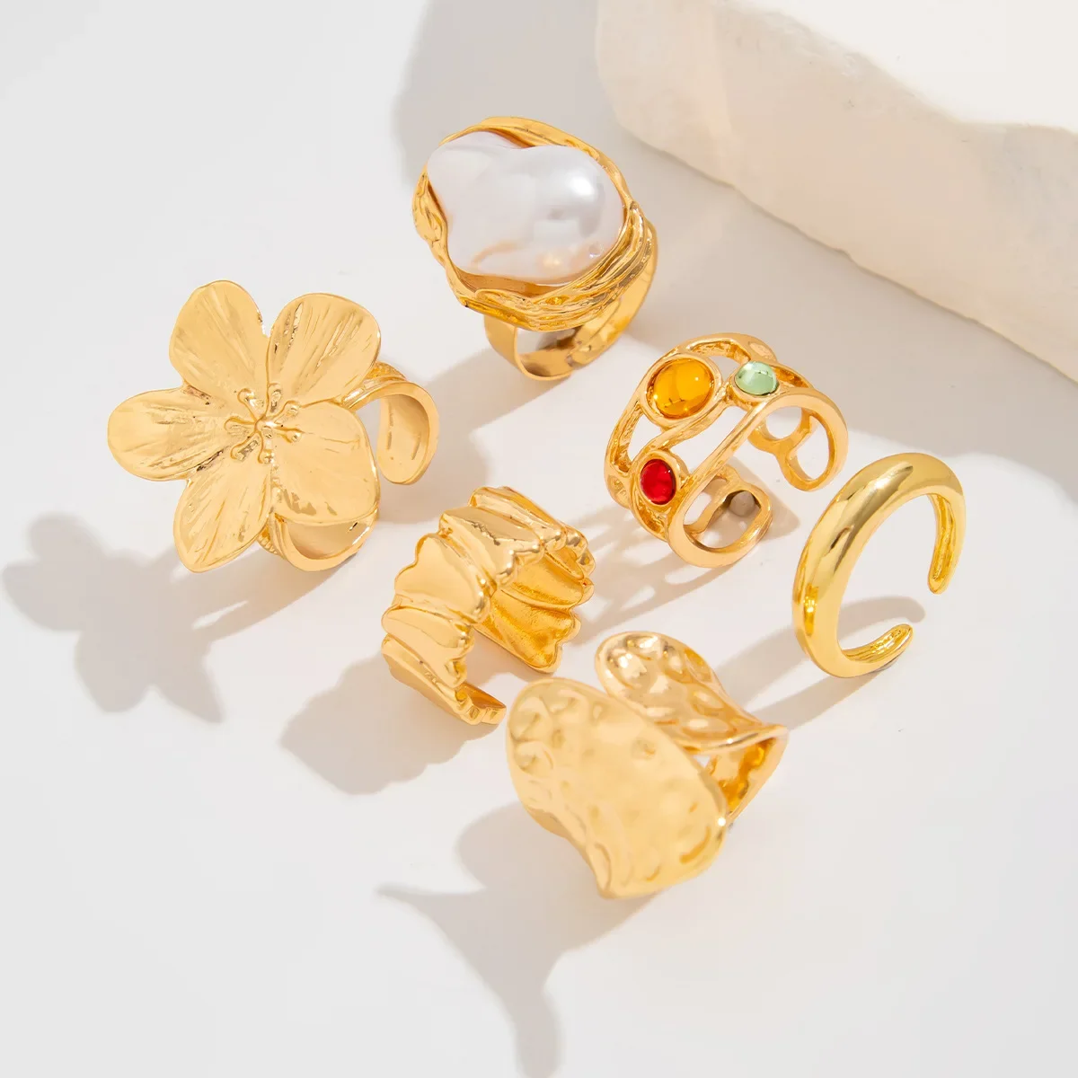 6Pcs Punk Exaggerated Metal Finger Rings Set for Women Men Vintage Flower Pearl Crystal Europe America Open Rings Luxury Jewelry