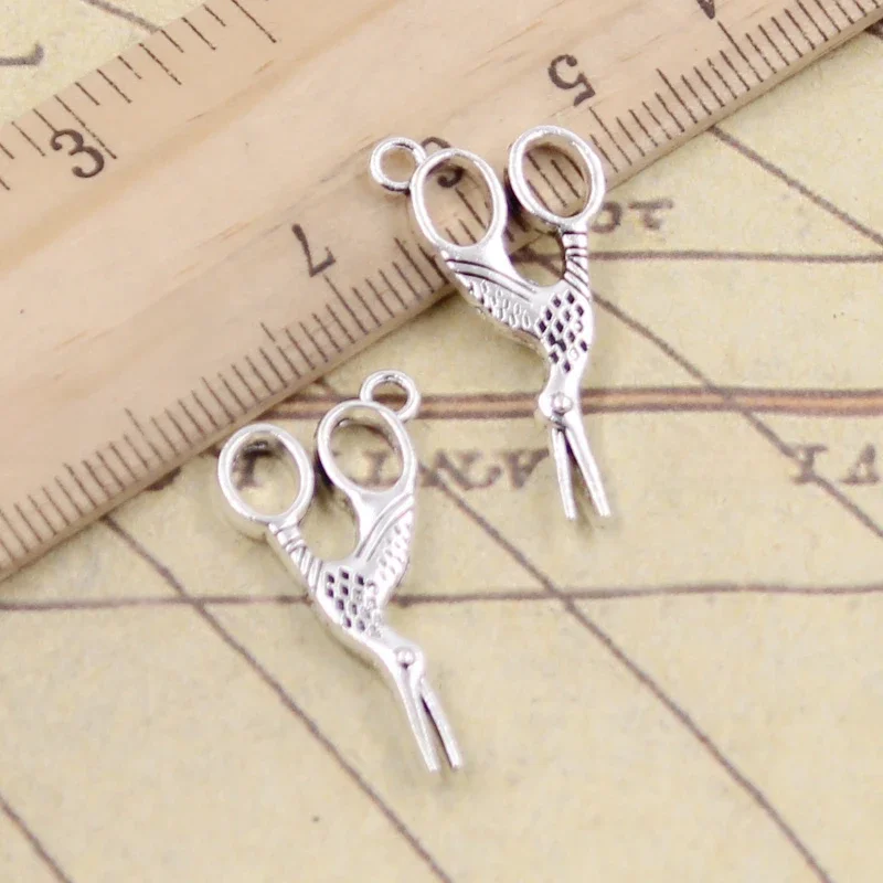 20 sztuk Charms szycia nożyczki 28x15mm tybetański brąz srebrny kolor wisiorki antyczny tworzenia biżuterii DIY Handmade Craft — zdjęcie 2