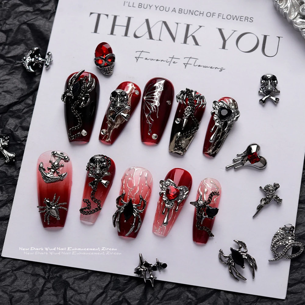 10 Stück Spinne Halloween Nail Art Charms 3D-Metalllegierung Vintage Punk Cross Herz Nagel Strass Schmuck DIY Maniküre Zubehör