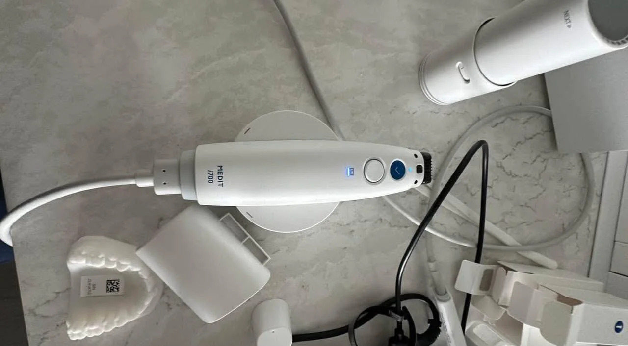 🔹 🦷 Medit i700 Scanner – Like New, Only 9 Uses! Free Shipping, For Sale: Medit i700 Intraoral Scanner – Like New