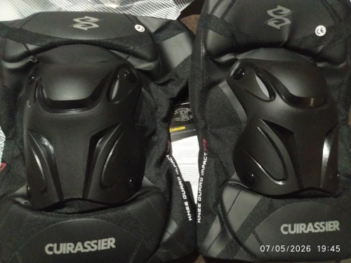 BikerZoneZ Protective Motorbike Kneepad