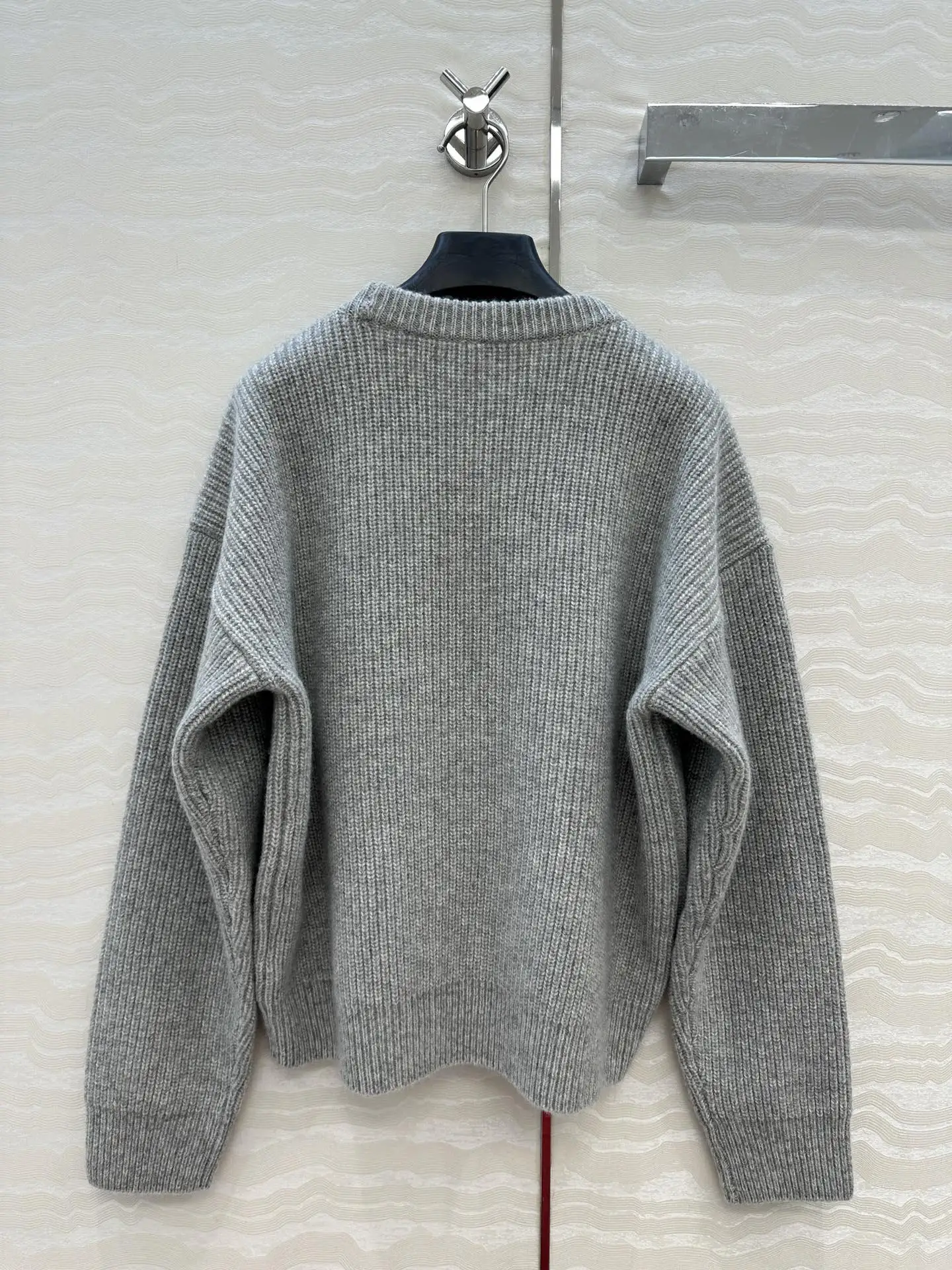 

Высокое качество, осенне-зимний женский повседневный модный пуловер с круглым вырезом из 100% шерсти и вышивкой, Swaeter JQ036