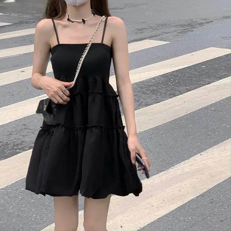 Sukienki damskie moda na cały mecz powyżej kolan seksowny letni projekt BF Spaghetti pasek Streetwear fałdy koreański styl swobodna sukienka letnia — zdjęcie 2