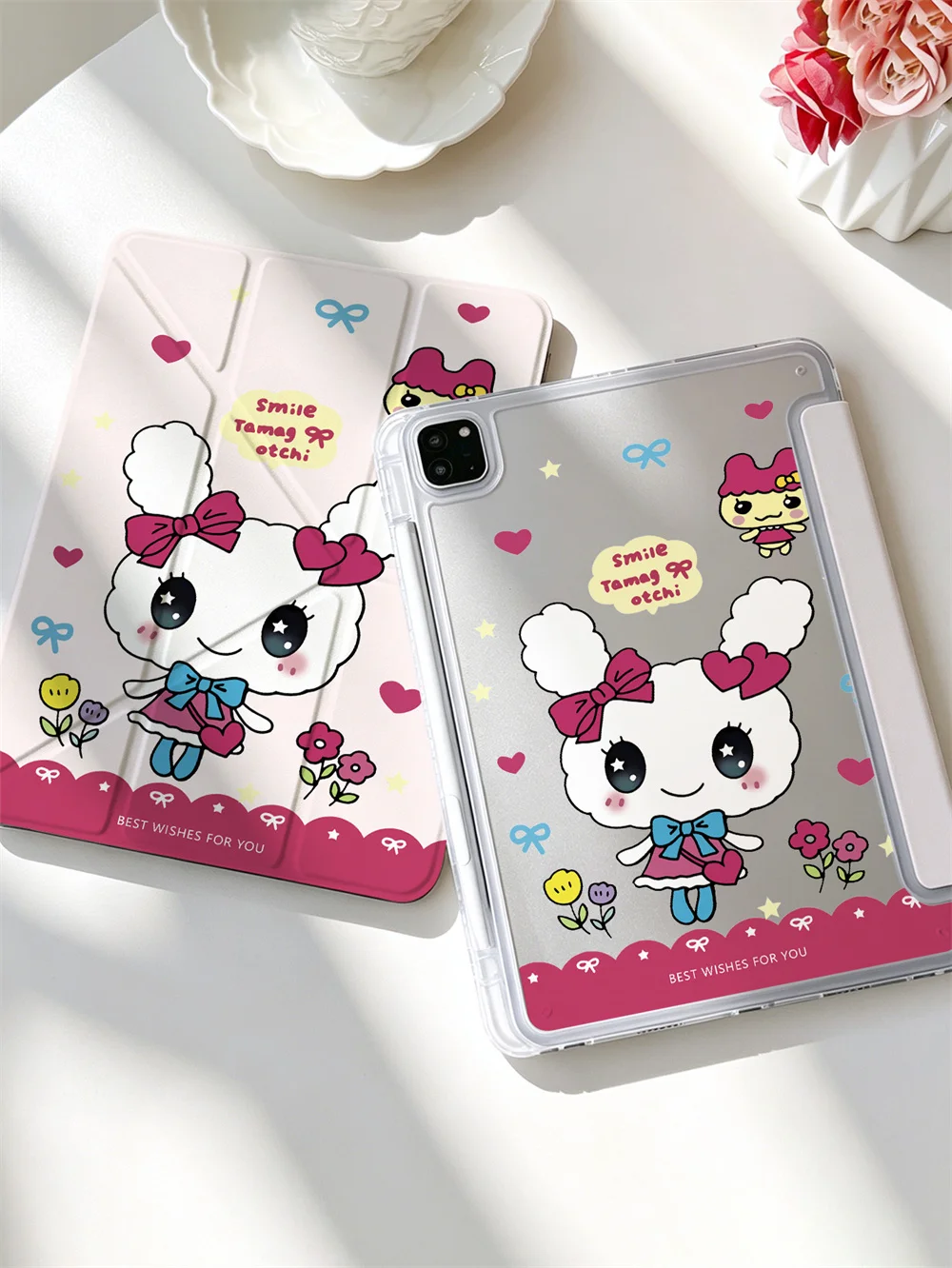 Cute Tamagotchi Lovelitchi Bow Rabbit Y‑Fold Tablet Case For iPad Mini6 Mini7 Air4 Air5 Air6 Air7 iPad9 iPad10 Pro11 Clear Acryl