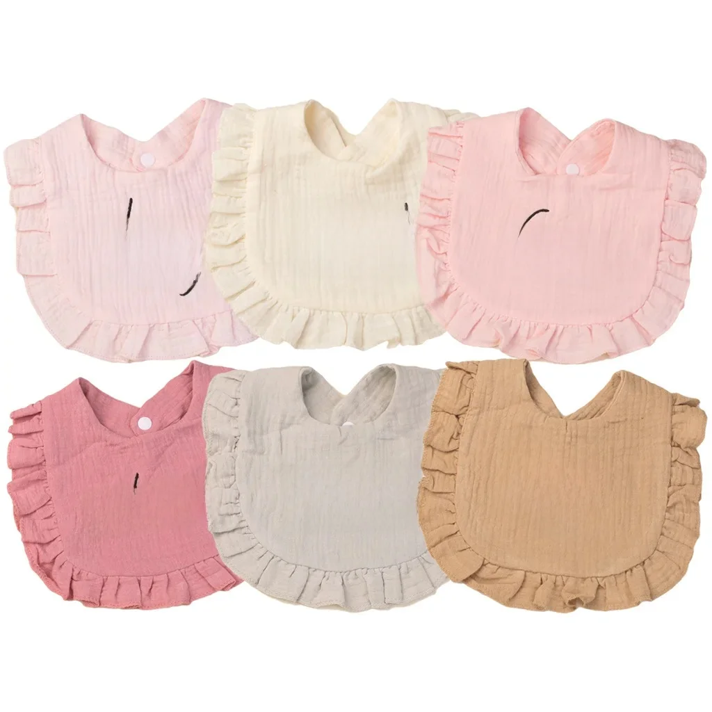 Serviette de gaze de salive pour bébé, bavoir brodé de lettres, bord à volants en coton, serviette de bouche pour enfants, produit pour enfants