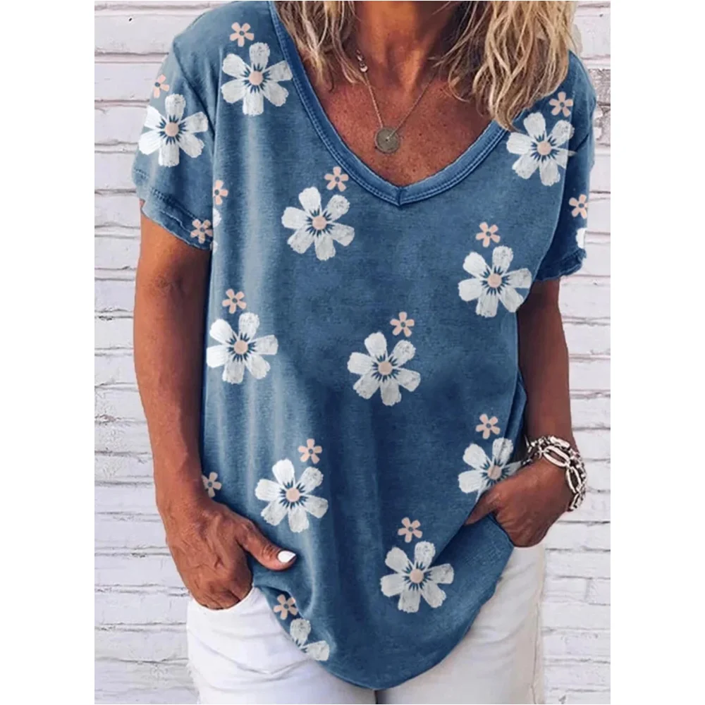 Vintage Floral Women\'s T Shirt V Neck Top Daily Blouse Oversized Pullover Tees Summer Harajuku Clothes Female Loose Short Sleeve