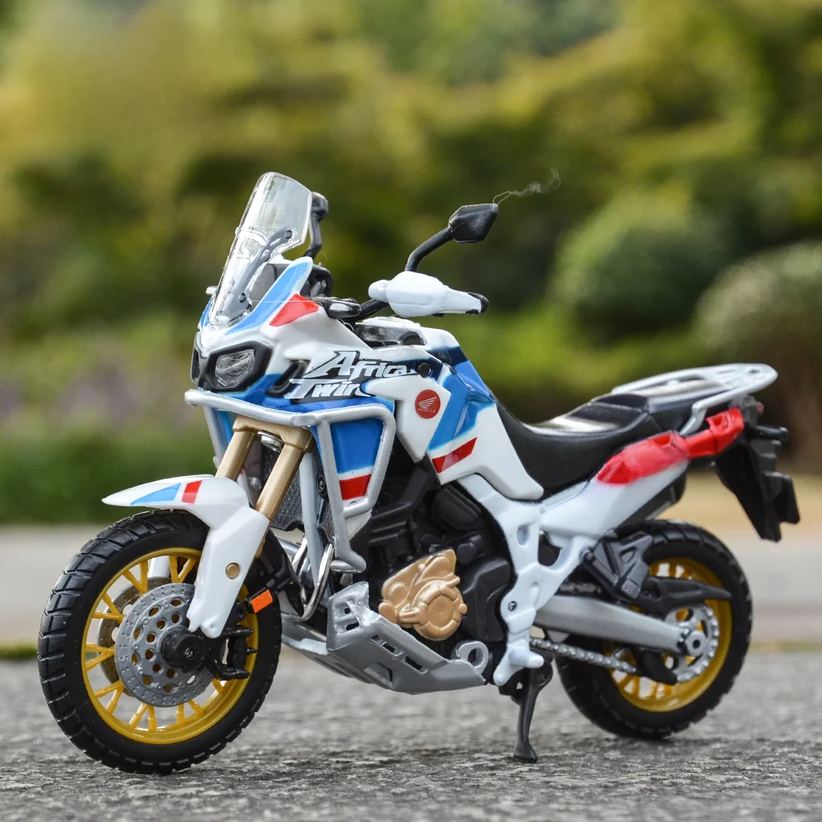 Bburago 1:18 Honda Africa Twin Adventure véhicules statiques moulés sous pression loisirs de collection modèle de moto jouets