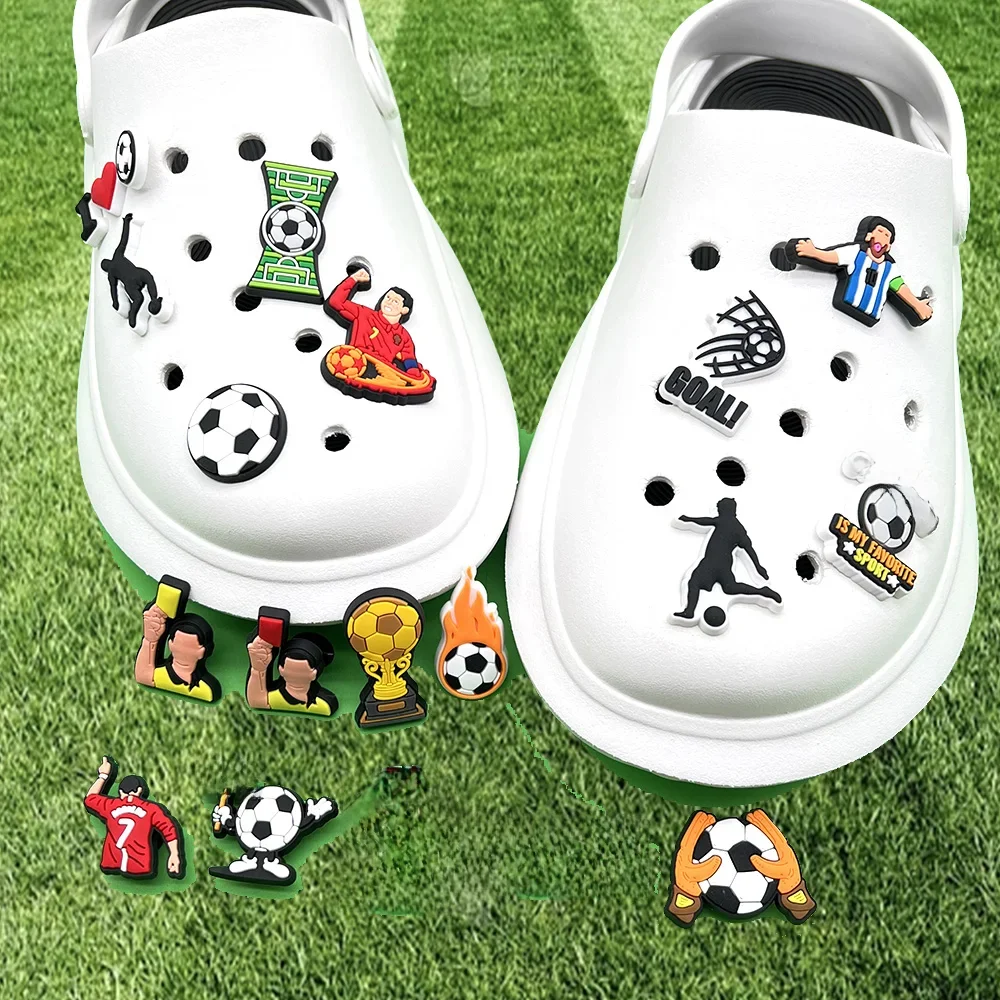 Breloques de chaussures de sport de football pour garçons, sabots, décoration de sandales, accessoires de chaussures, cadeaux